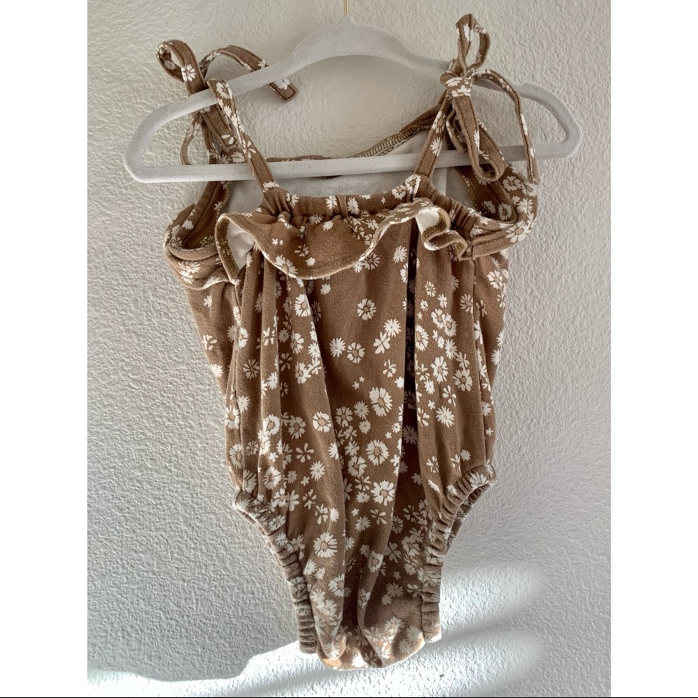 Jamie Kay Rompers Bundle - Picture 4 of 16